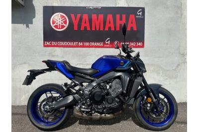 YAMAHA MT-09