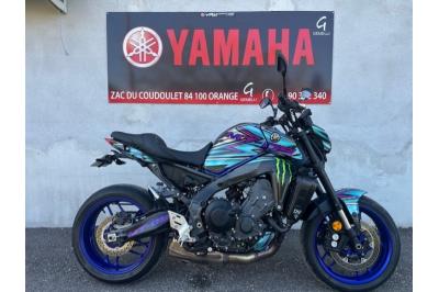 YAMAHA MT-09
