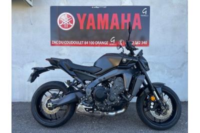 YAMAHA MT-09