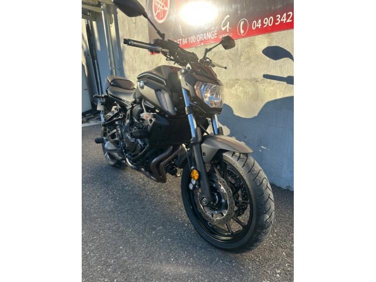 YAMAHA MT-07